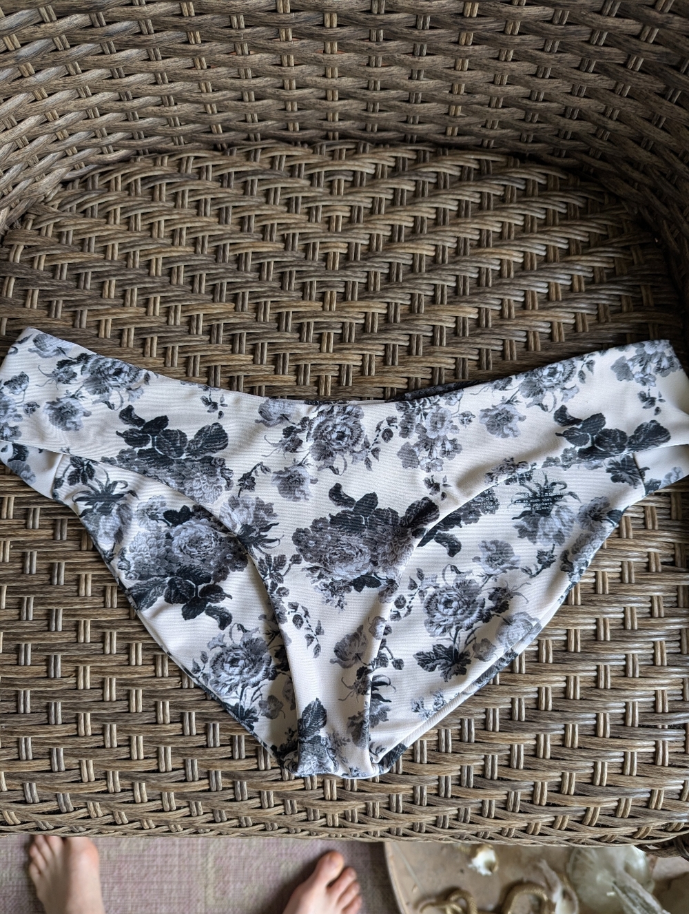 Boys + Arrows Smoked Roses Bottom